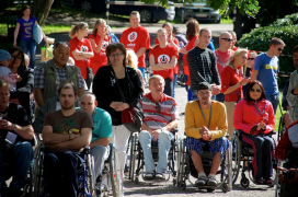 Sporta spēles cilvēkiem ratiņkrēslos 2015