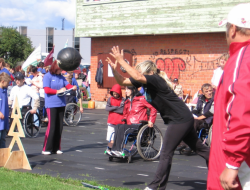 Vieglatlētikas festivāls “Mēs - riteņkrēslos Tukumā 2014“